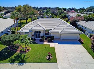 477 Lake Of The Woods Dr, Venice, FL 34293