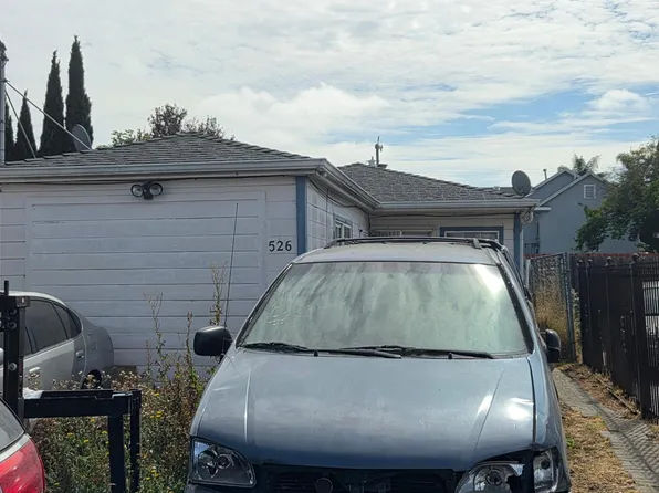 526 Douglas Ave, Oakland, CA 94603