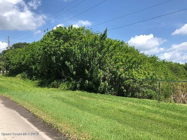 1st image of 132 Gator Dr