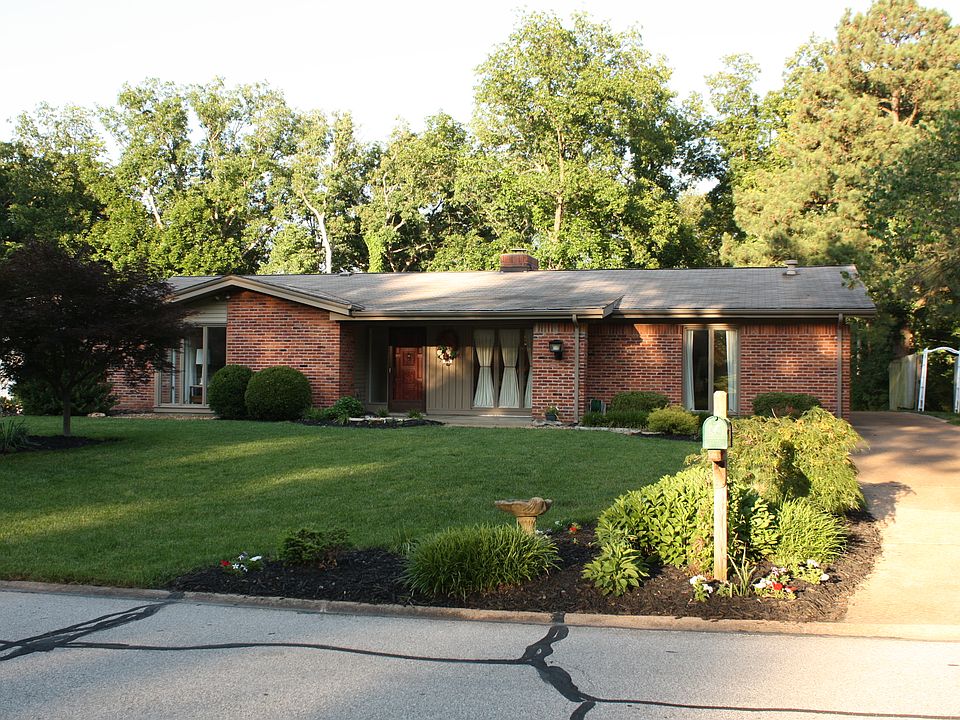 1st image of 410 Wildbrier Dr
