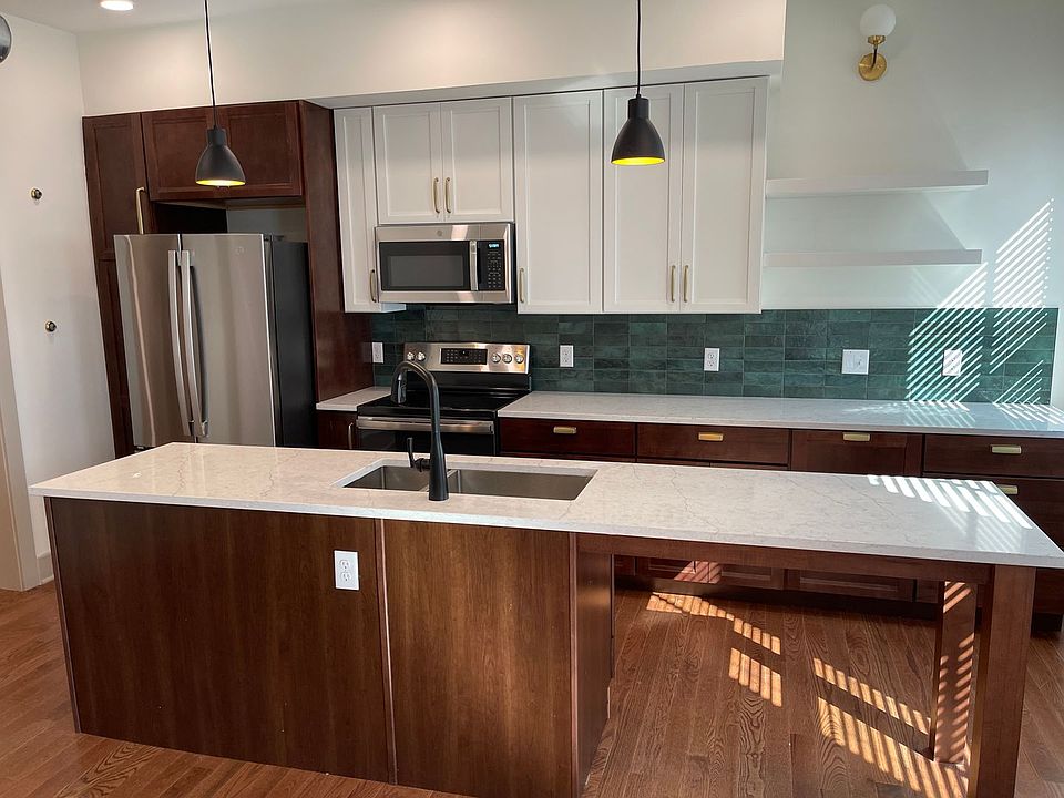 1st image of 1701 Race St #301