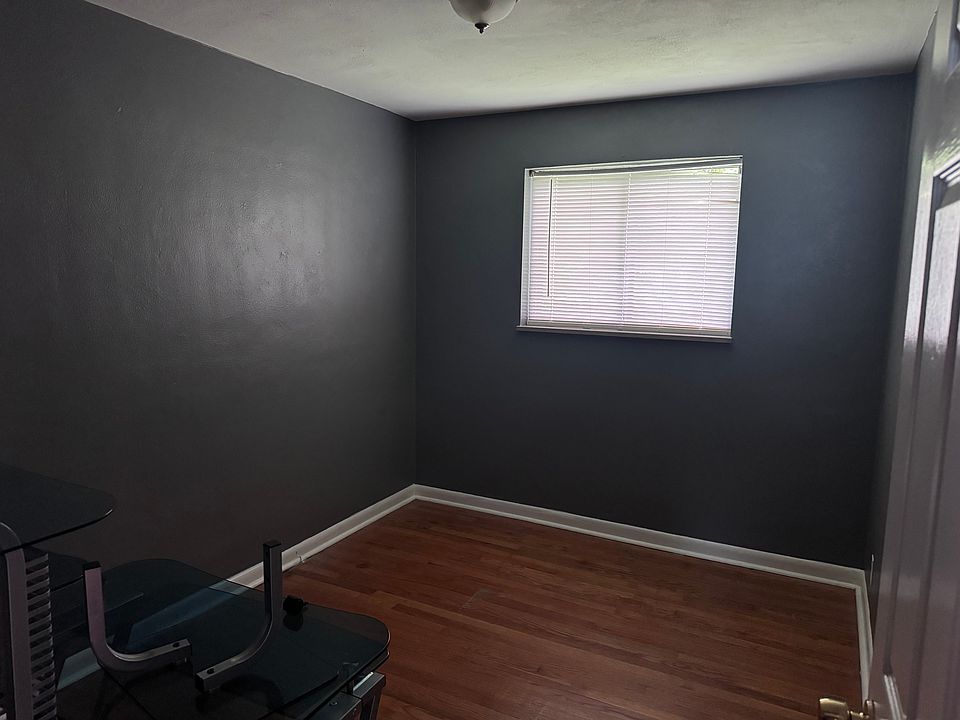 2nd image of 1231 82nd Blvd