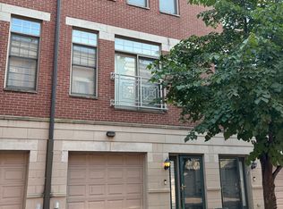 2008 S Calumet Ave UNIT E, Chicago, IL 60616
