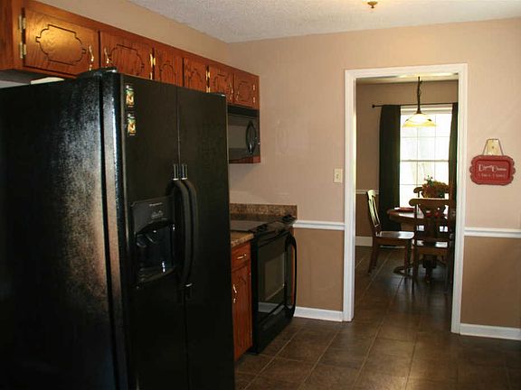 5th image of 2644 Elkmont Dr