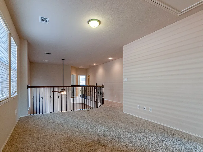219 Knapford Sta — Photo 21