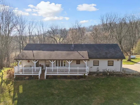 19900 Asbury Rd, Durango, IA 52039