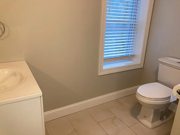 2225 W Thompson Street — Photo 21