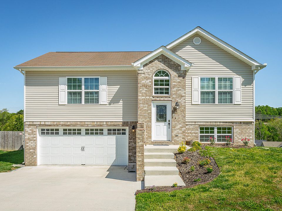 1st image of 2064 Short Leaf Ln