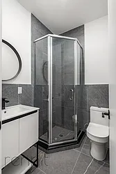 Rented by Rennit Inc.