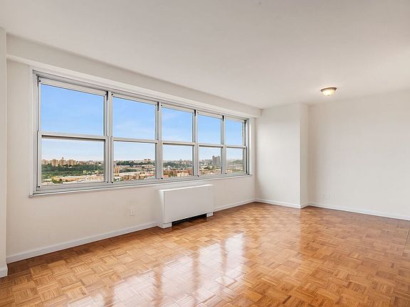 2nd image of 555 Kappock St APT 17A