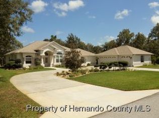 10405 Marvista Ct, Weeki Wachee, FL 34614