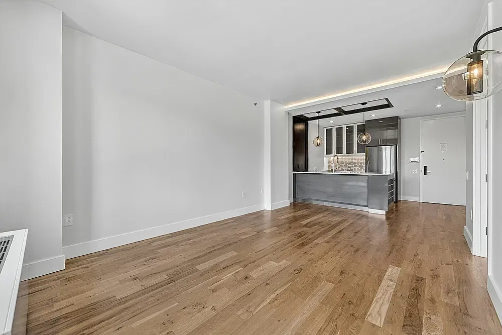 670 Pacific Street — Photo 3