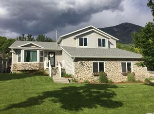 10106 N Sage Rd E, Cedar Hills, UT 84062