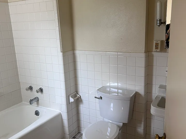 3760 Montour St #21 — Photo 4