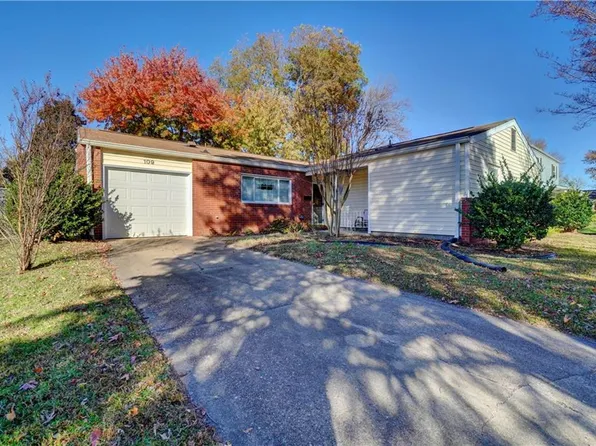 109 Deerfield Blvd, Hampton, VA 23666