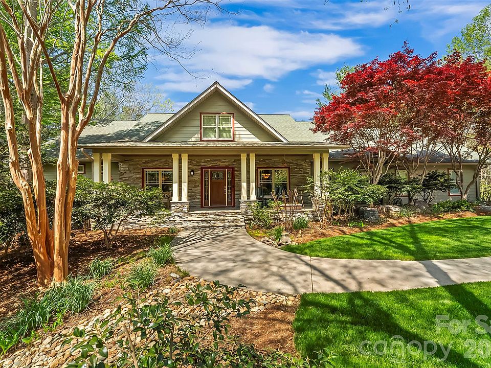 1st image of 1668 Southpointe Dr #119