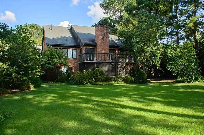 765 Sweetbrier Rd — Photo 9