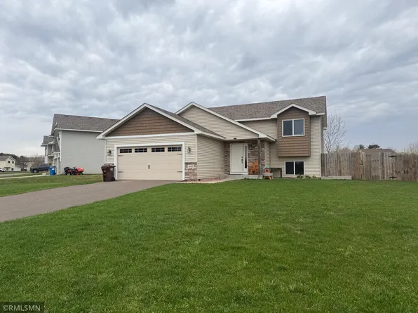 900 Nelson Ave, Mora, MN 55051
