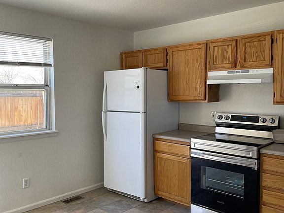 3rd image of 2057 S Bryant St
