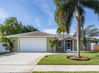 981 Pineland Dr, Rockledge, FL 32955