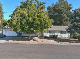 58 Larkfield Dr, Santa Rosa, CA 95403