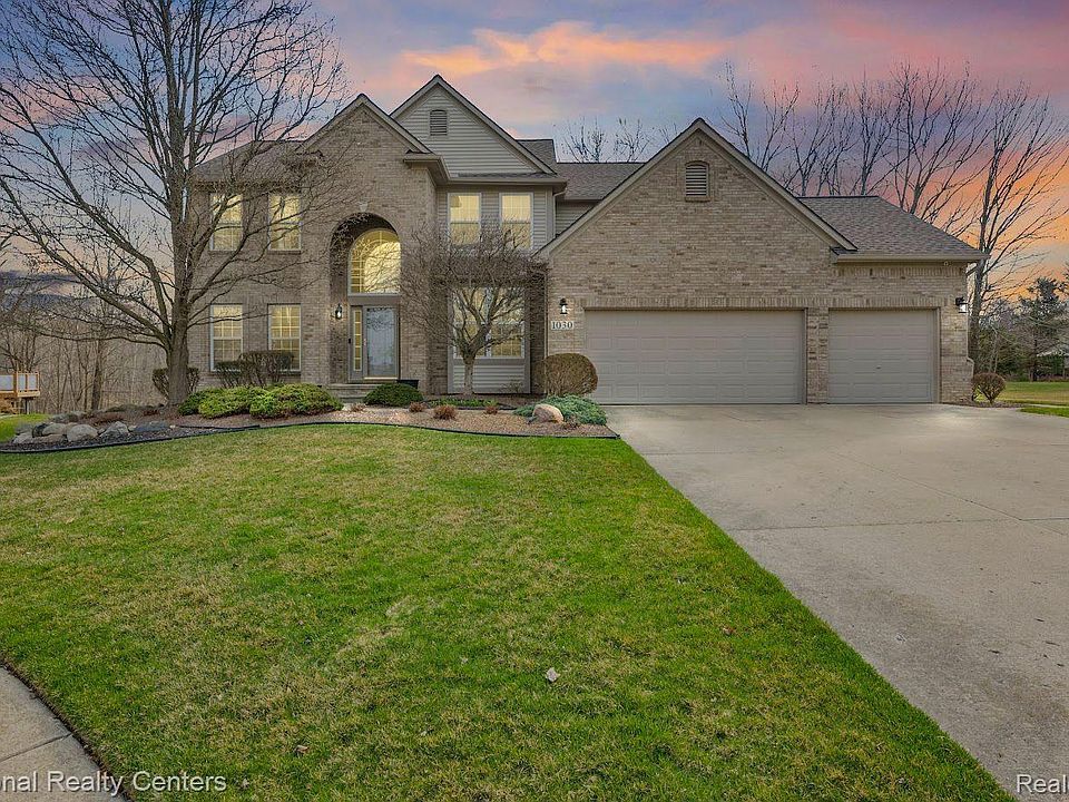 1st image of 1030 Crestwood Ct