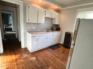 364 Alexander St #2B, Rochester, NY 14607