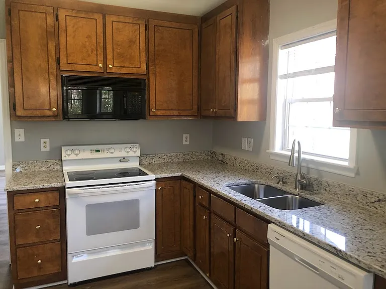 117 Feather Dr — Photo 11