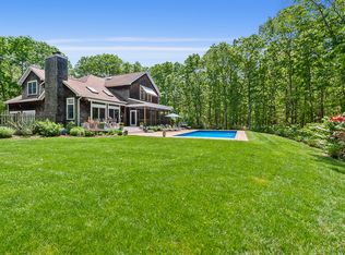 21 Cove Neck Ln, Southampton, NY 11968