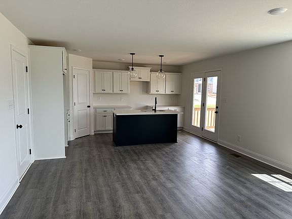 3rd image of 150 Cordova Ct Lot 90
