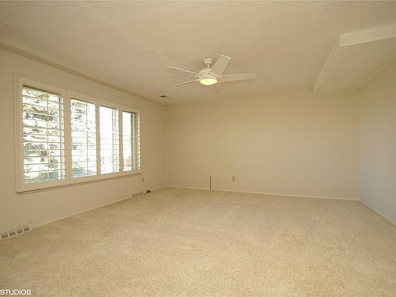 3rd image of 9085 E Nassau Ave