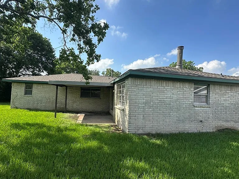 12210 Roandale Dr — Photo 20