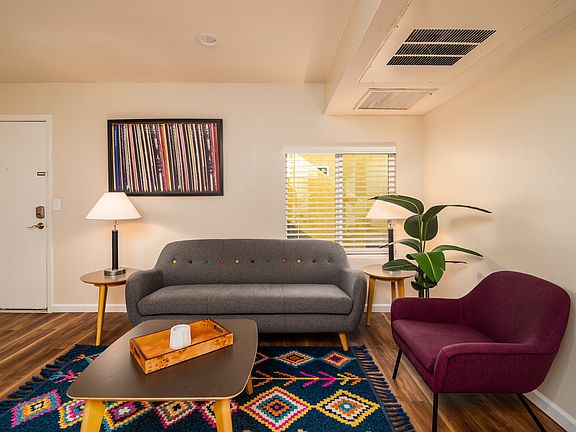 4th image of 3234 E Bellevue St #Ced5beda8