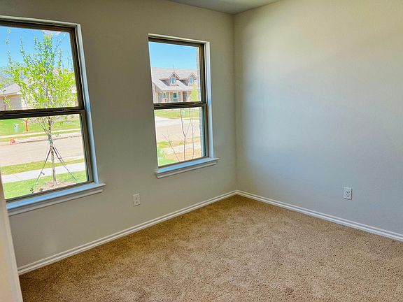 5th image of 3425 Tahiti Ln