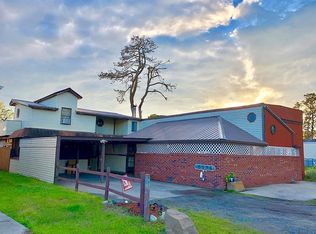 8196 Seahorse Dr, Chincoteague, VA 23336