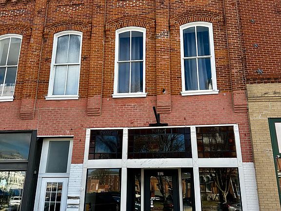 2nd image of 118-120 E Morrison St #0