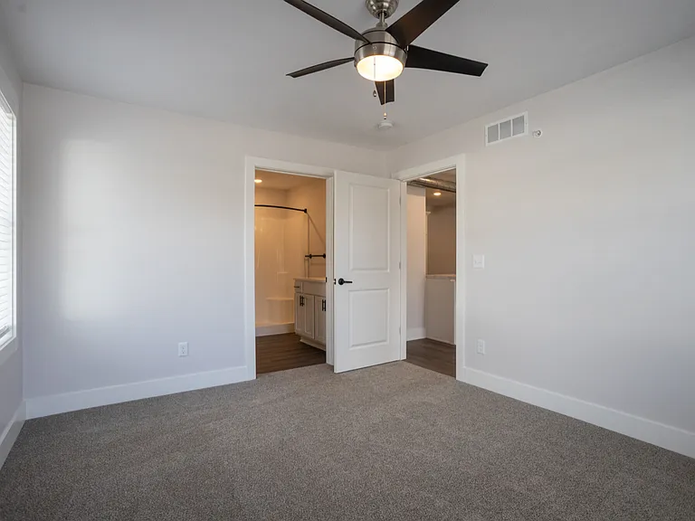 Michigan Street Apartment Homes — Photo 14
