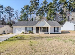 835 Old Rocky Rd, Atlanta, GA 30349