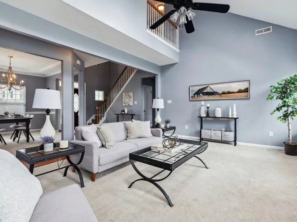 303 Canaan Cir, Suffolk, VA 23435