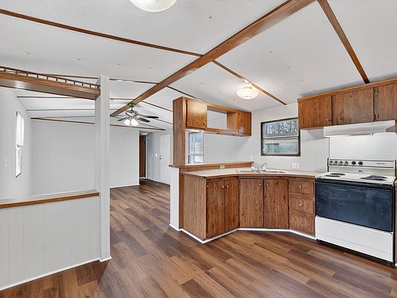 2nd image of 491 Chapman Rd #88