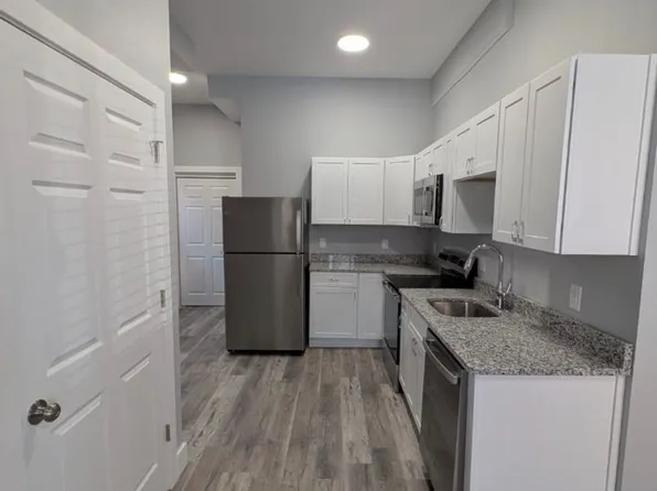 508 Union St #3, Schenectady, NY 12305