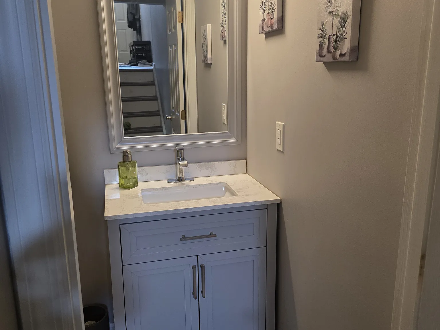 3 bed, 1.5 bath, 1496 sqft, $3,025 — Photo 3