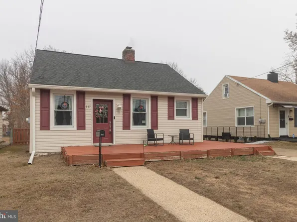 817 Columbus Rd, Burlington, NJ 08016