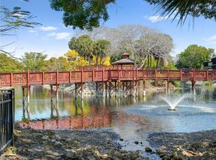 600 Neapolitan Way #127, Naples, FL 34103