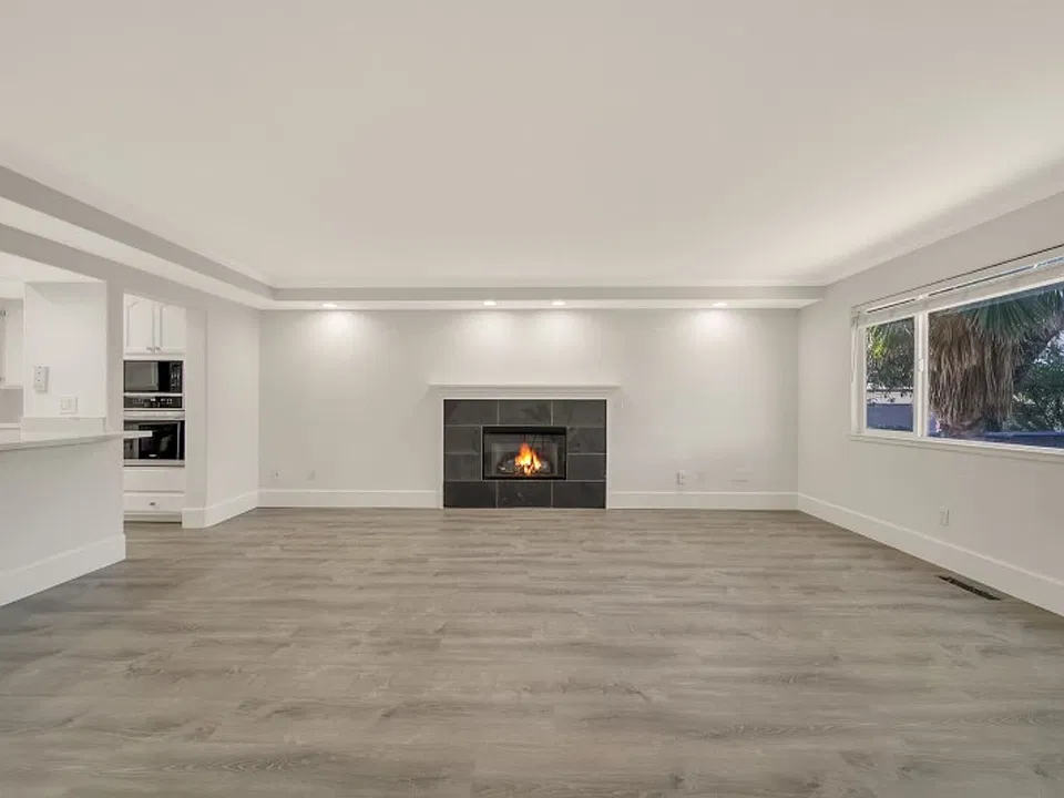 905 Lido Cir
