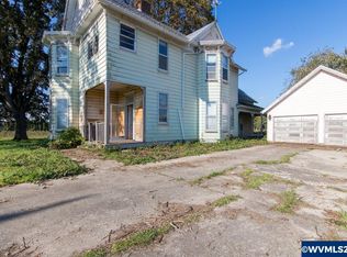 6733 Kinns Rd N, Woodburn, OR 97071