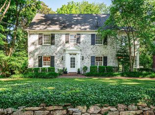 591 Upland Rd, Louisville, KY 40206