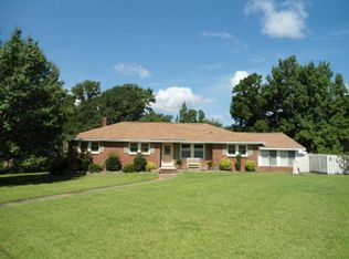 5453 Meadow Dr, Sumter, SC 29154