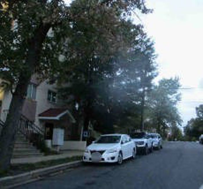 Exterior Neighborhood (street photo)