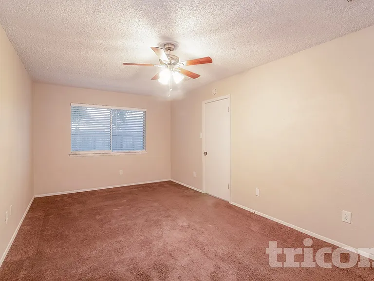 17719 Glenpatti Dr — Photo 8